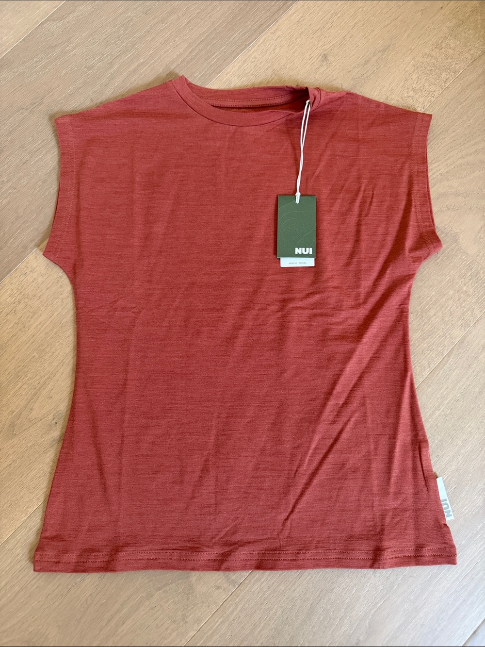 Nui Organics Salmon Lily Tee Merino & Tencel Blend- Size 8- NWT